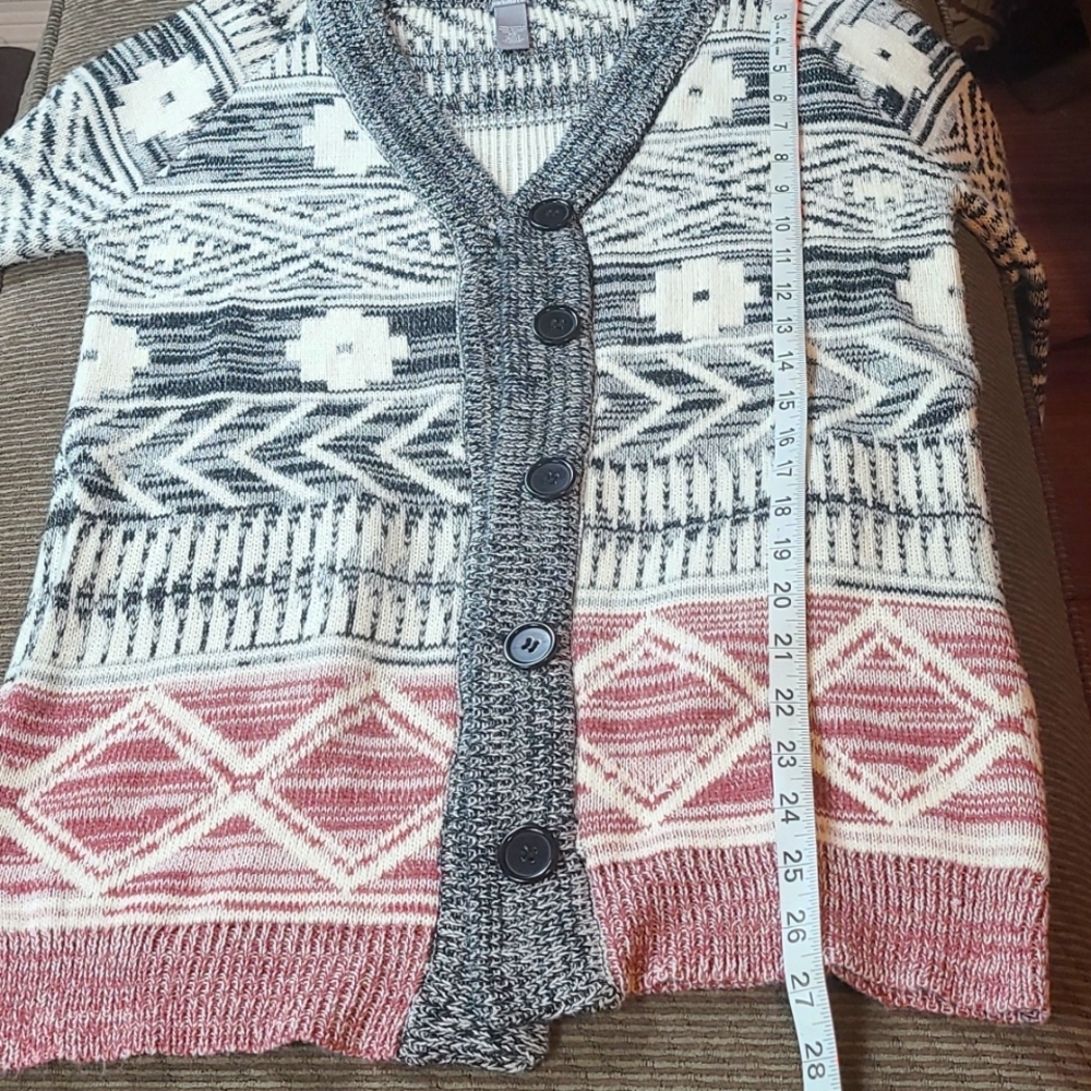 Charlotte Russe Button Up Cardigan - Picture 9 of 10